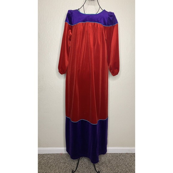 Vtg. Periwinkle Loungewear Robe Union made velour color block - Picture 1 of 8